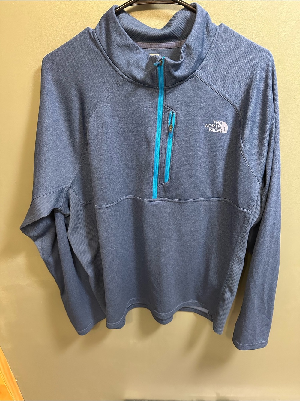 The North Face Men's Blue Pullover